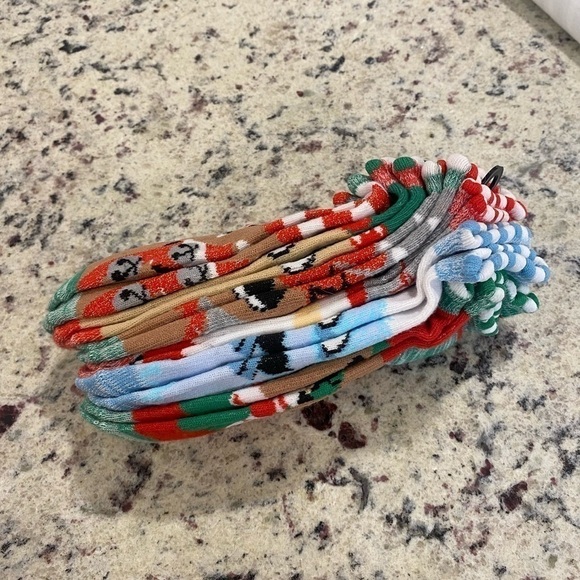 NWT RUDOLPH CHRISTMAS WOMENS SOCKS 6 PACK - Picture 3 of 3